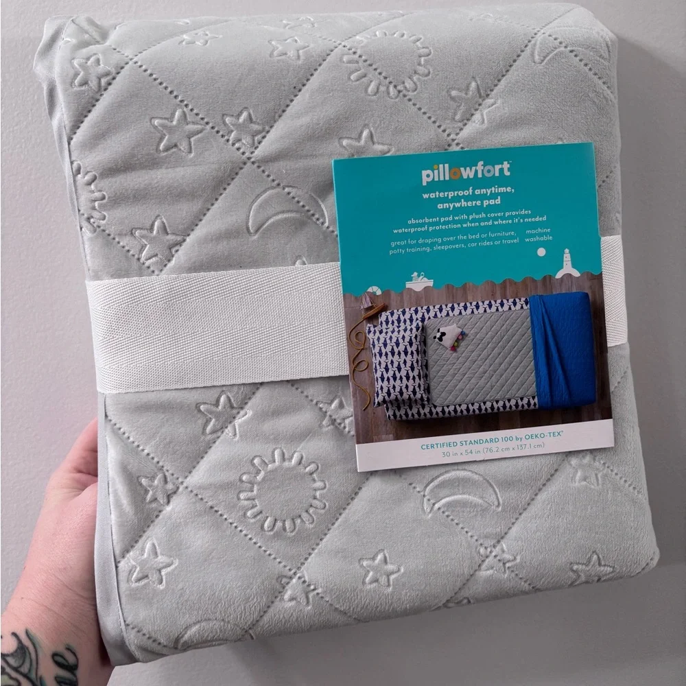 Pillowfort Light Gray Quilted Mattress Cover